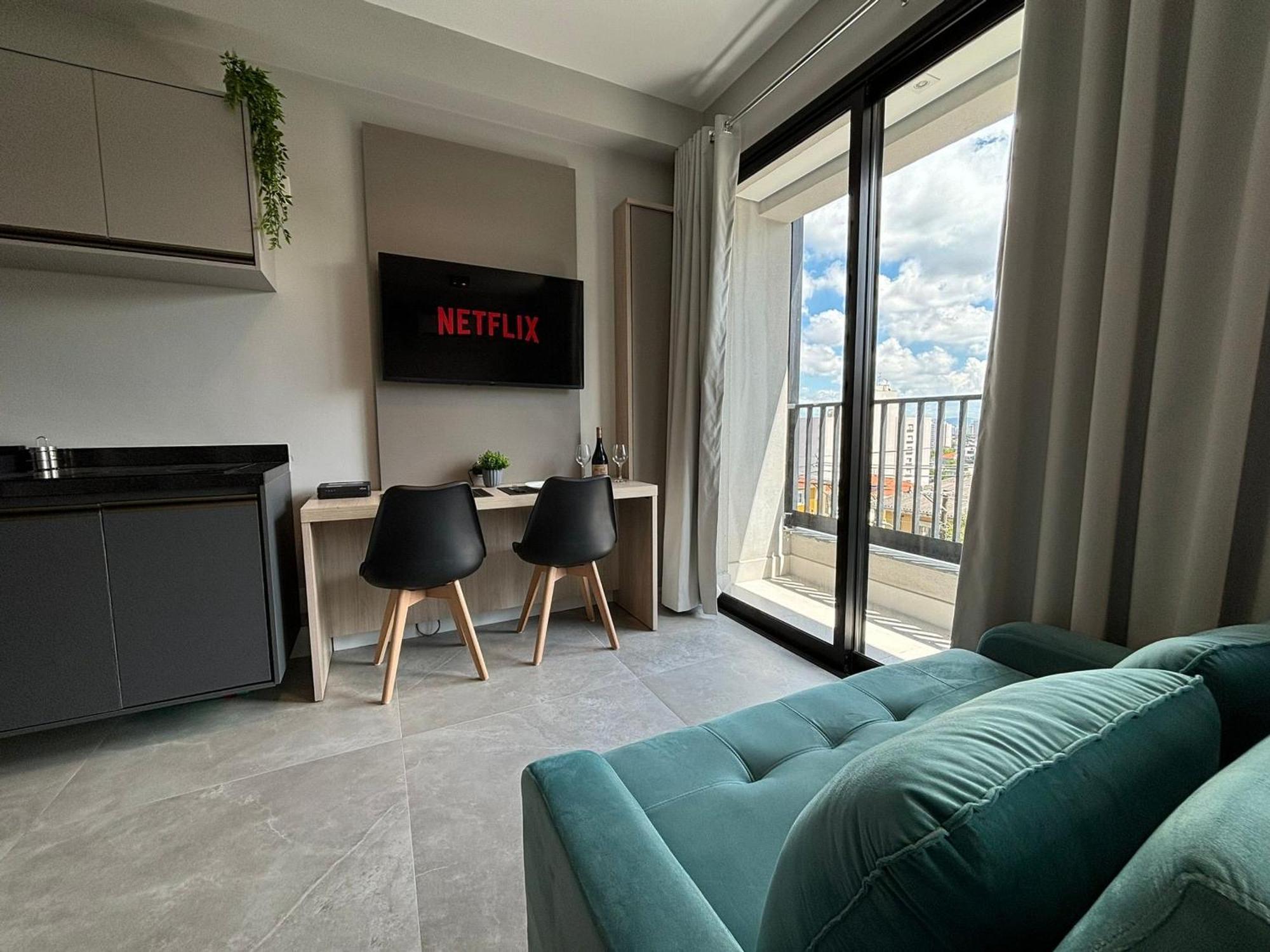 Madalena Com Ar Condicionado | Delfhy Apartamento São Paulo