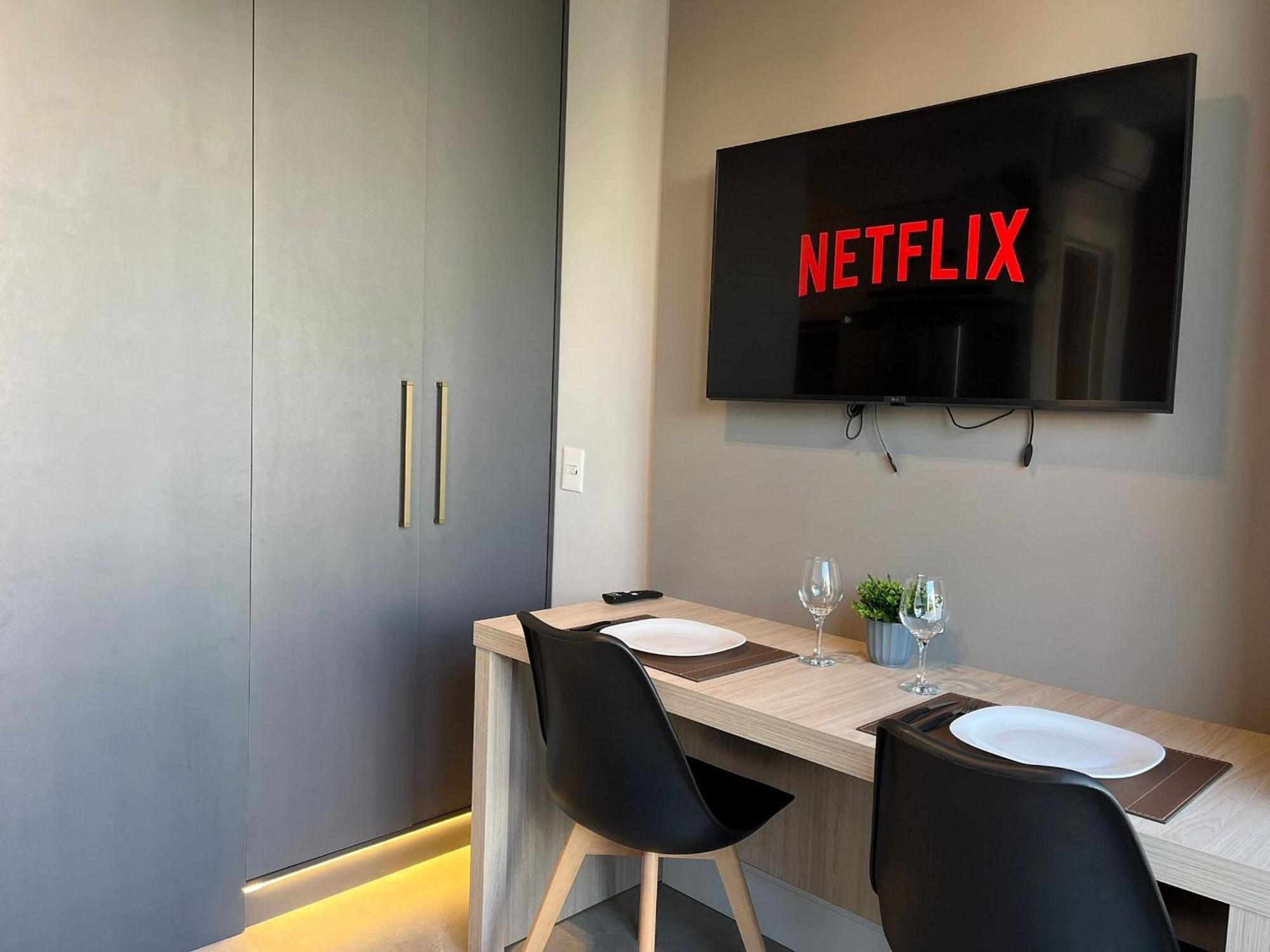 Madalena Com Ar Condicionado | Delfhy Apartamento *