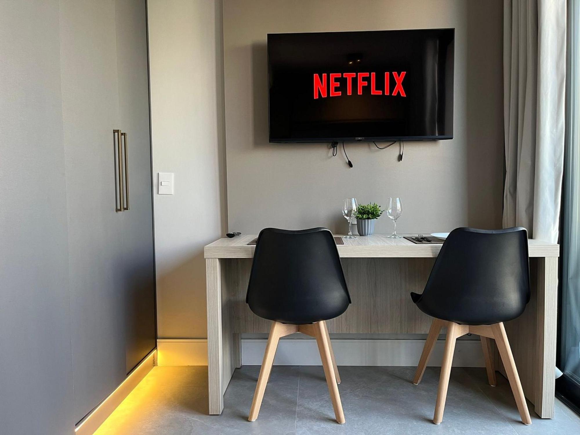 Madalena Com Ar Condicionado | Delfhy Apartamento