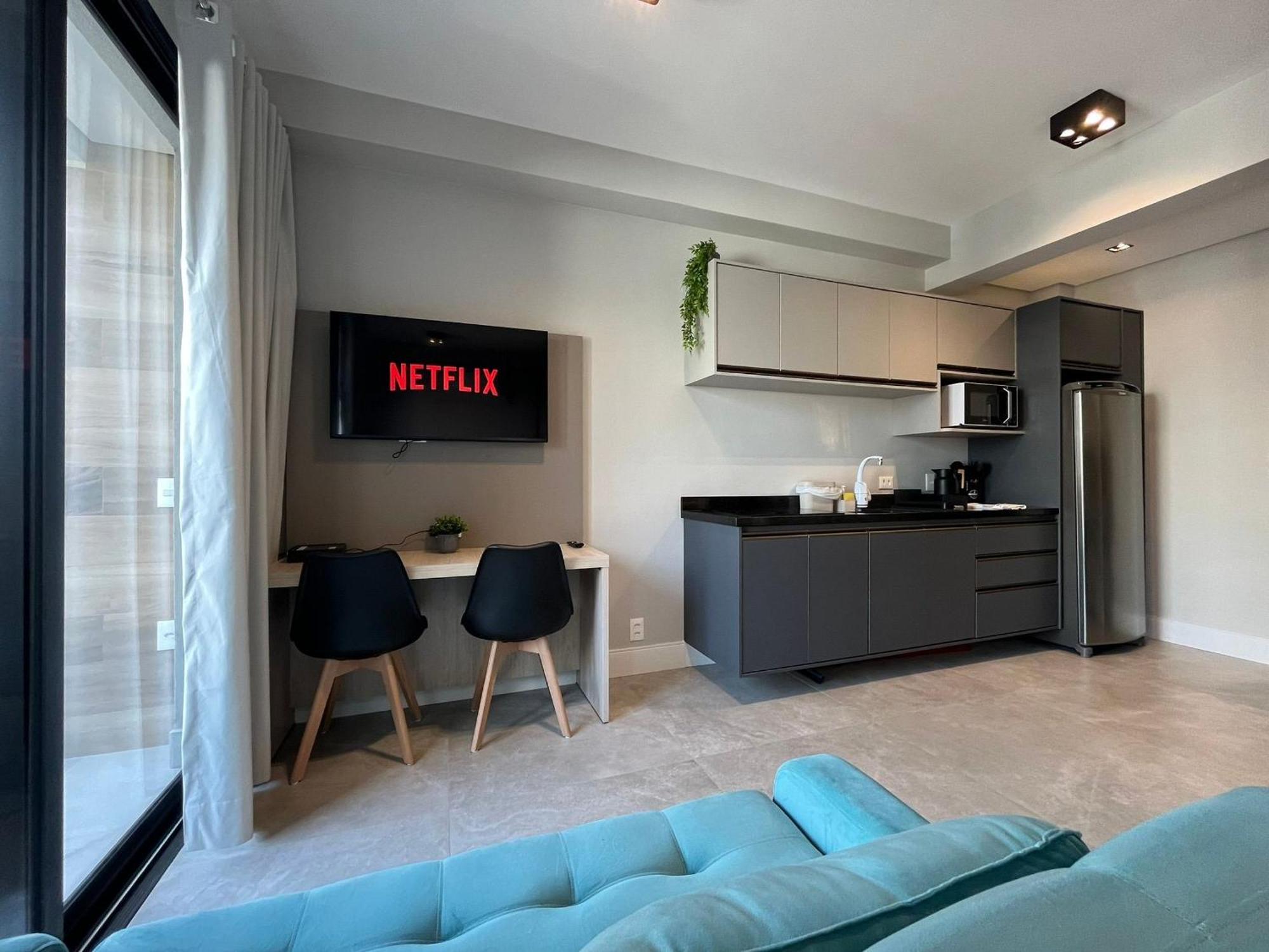 Madalena Com Ar Condicionado | Delfhy Apartamento São Paulo