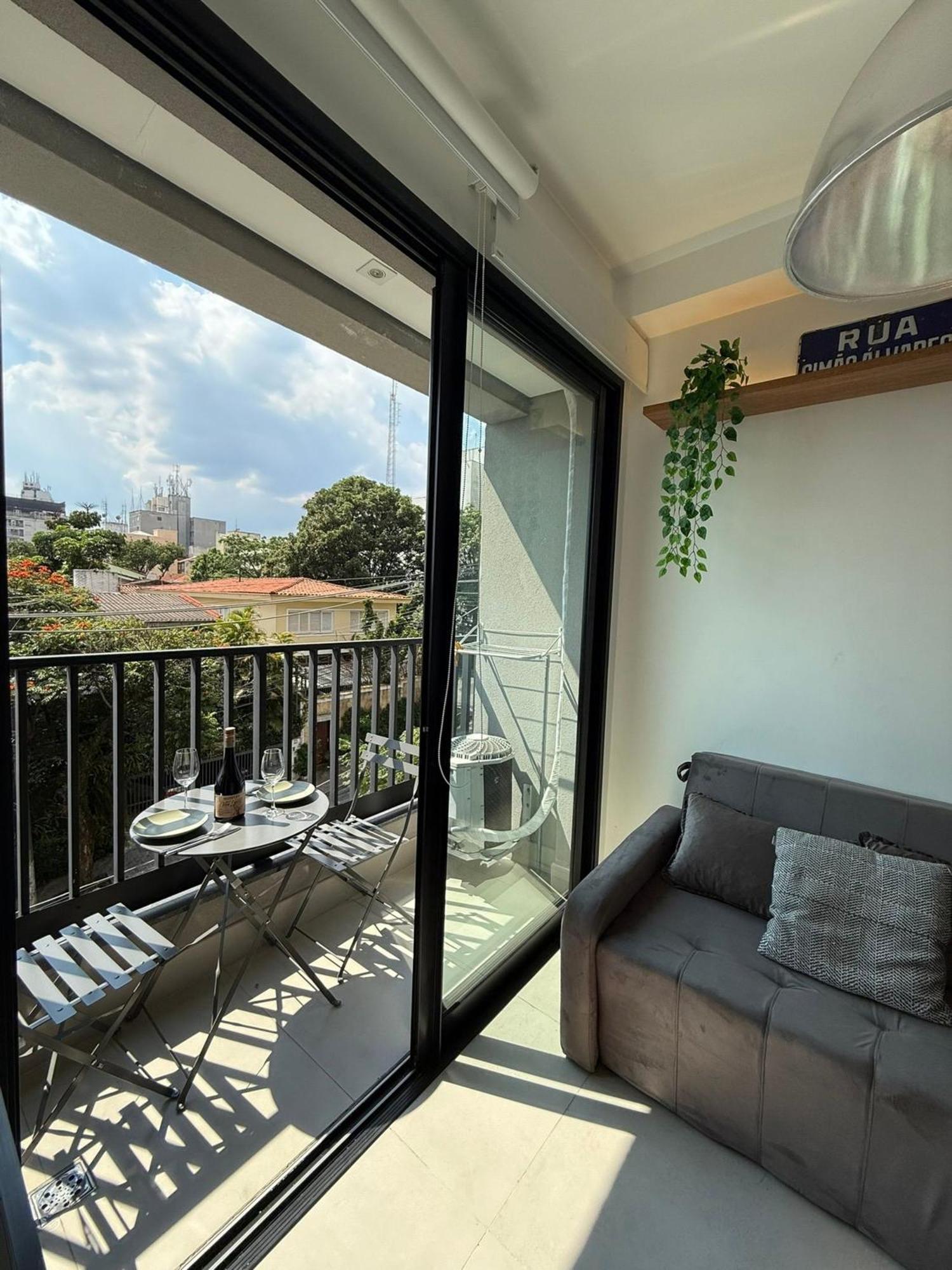 Apartamento Madalena Com Ar Condicionado | Delfhy *
